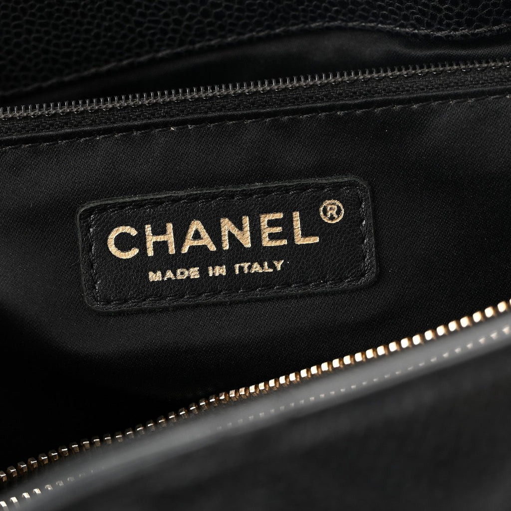 Caviar Quilted XL Grand Shopping Tote GST Black