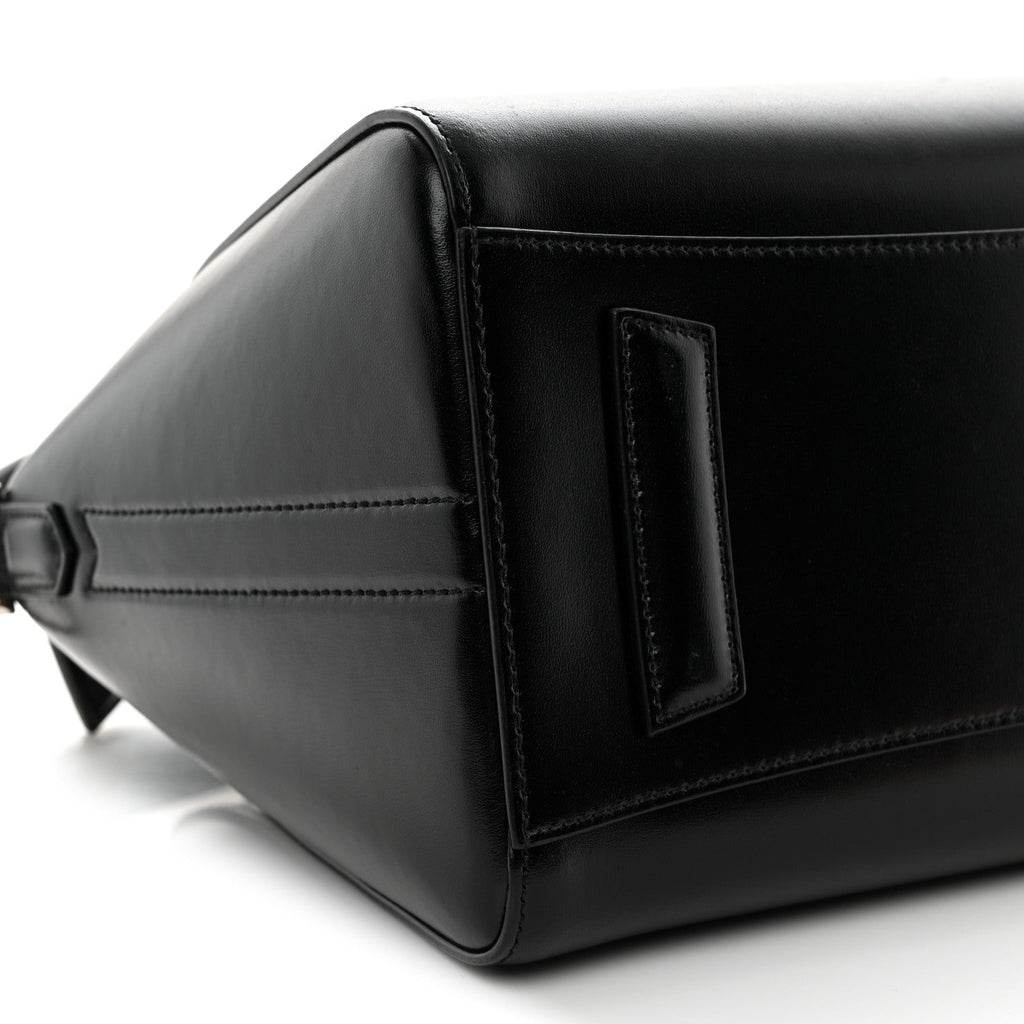 Shiny Lord Calfskin Small Antigona Black