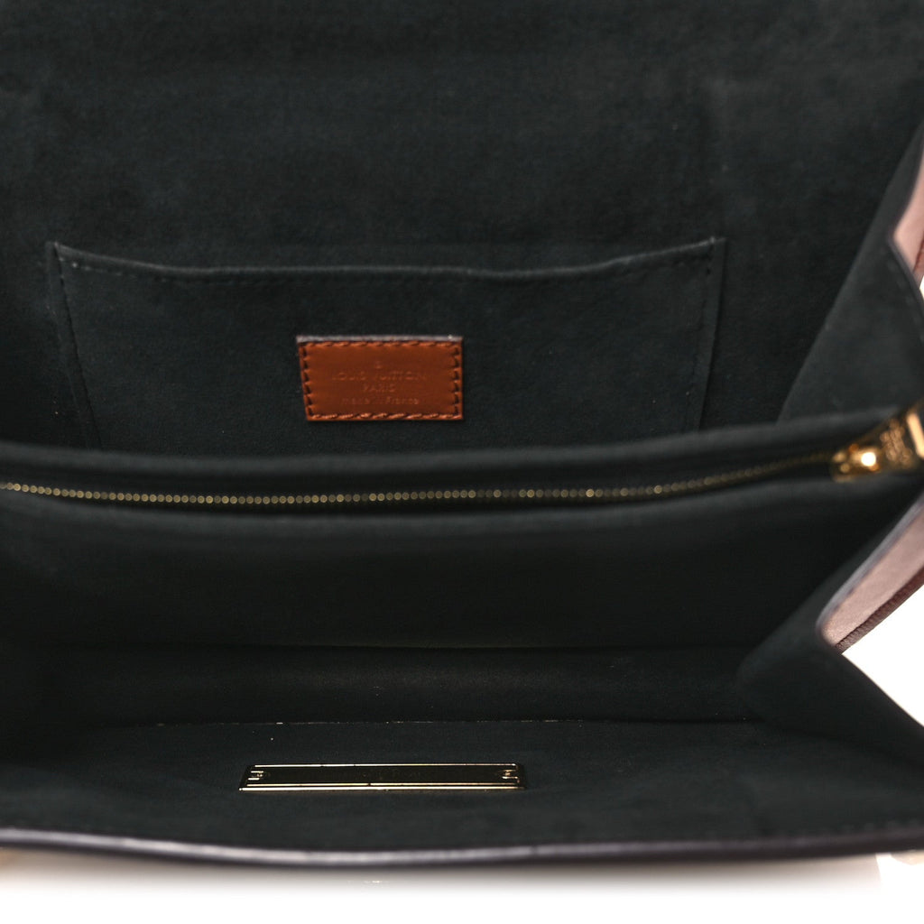 Reverse Monogram Dauphine MM