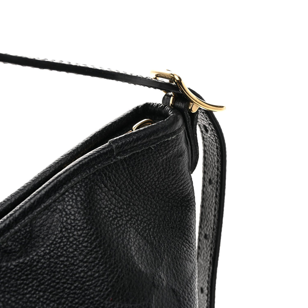 Empreinte Monogram Giant CarryAll MM Black