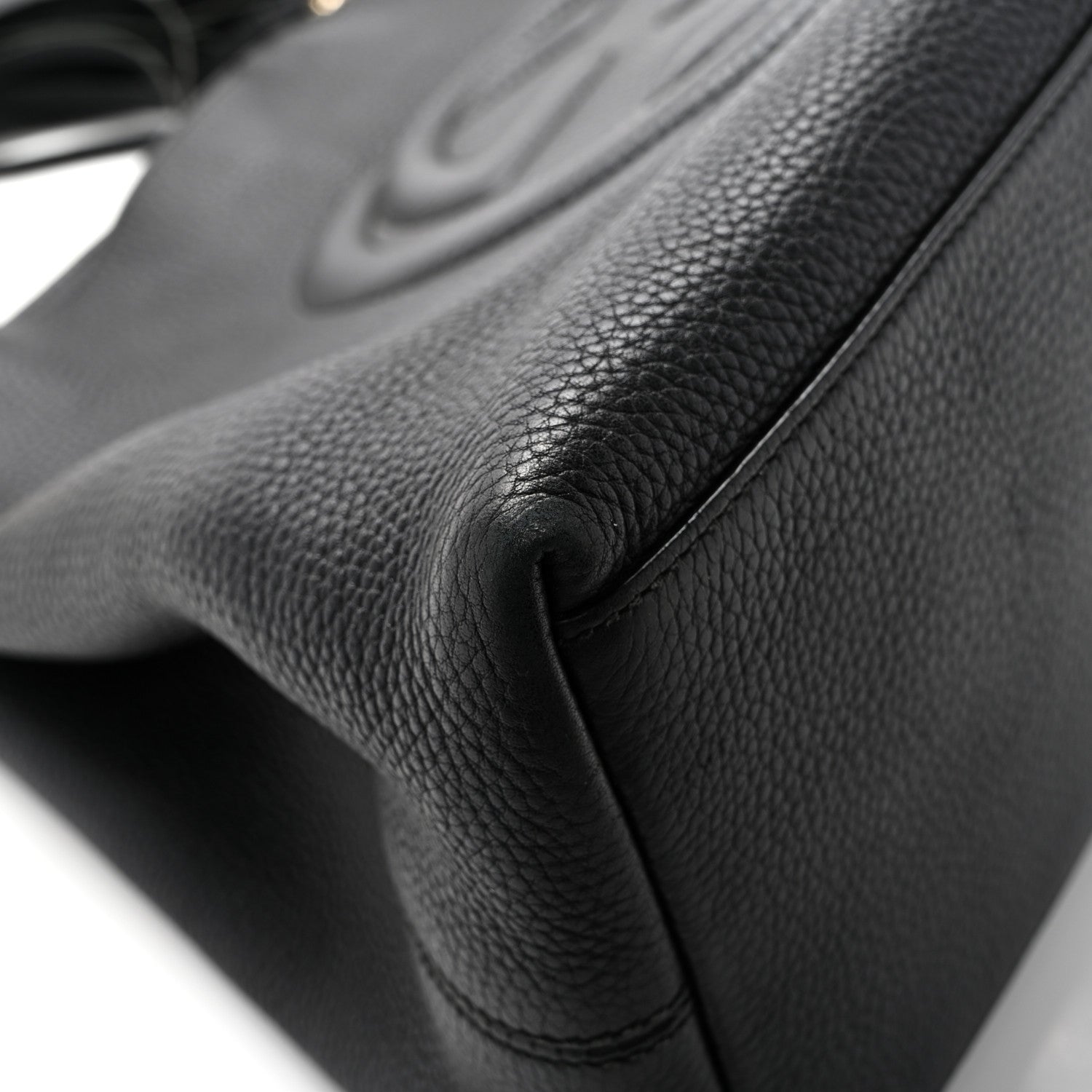 Pebbled Calfskin Medium Soho Chain Shoulder Bag Black