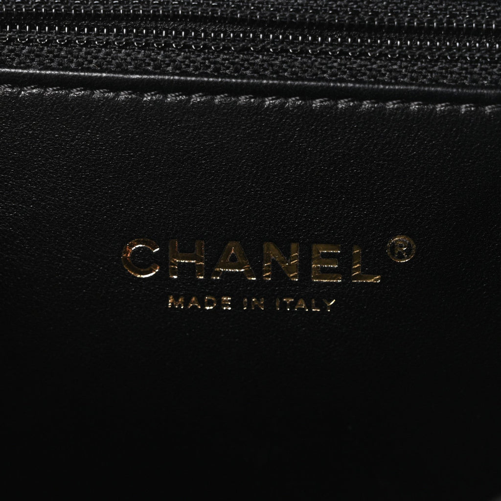 Calfskin Chevron Quilted Medal Flap Black
