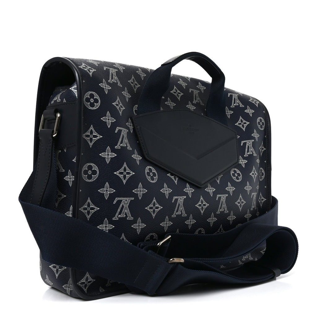 Savane Monogram Zebra Chapman Messenger GM Encre
