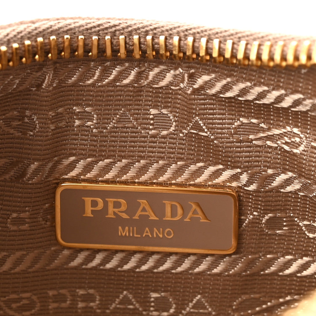 Saffiano Lux Re-Edition 2005 Shoulder Bag Cammeo