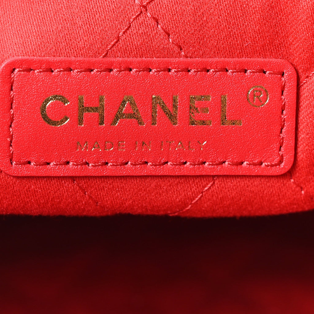 Shiny Calfskin Quilted Small Chanel 22 Red