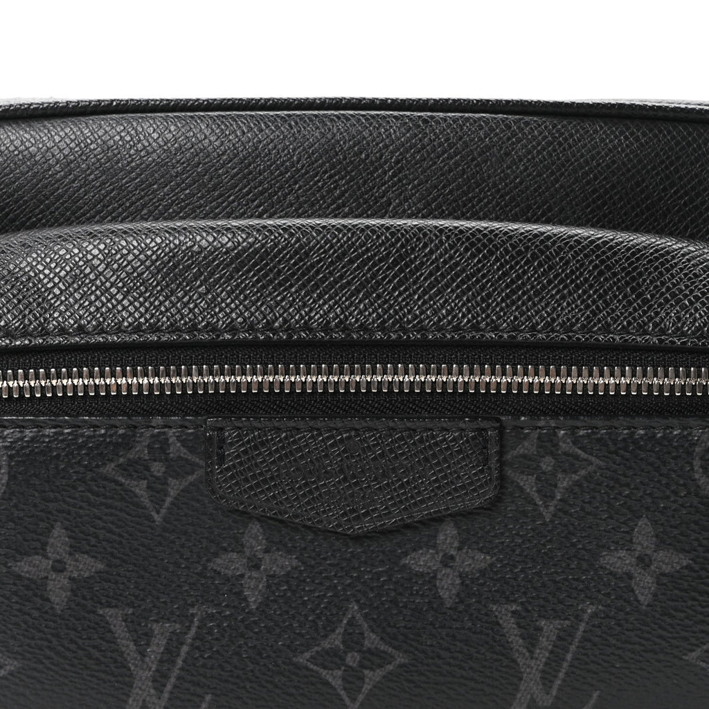Taiga Monogram Eclipse Outdoor Messenger Black