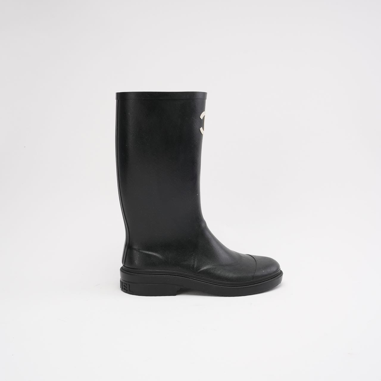 Chanel Classic Rain Boots in Black / White With CC Logo 39