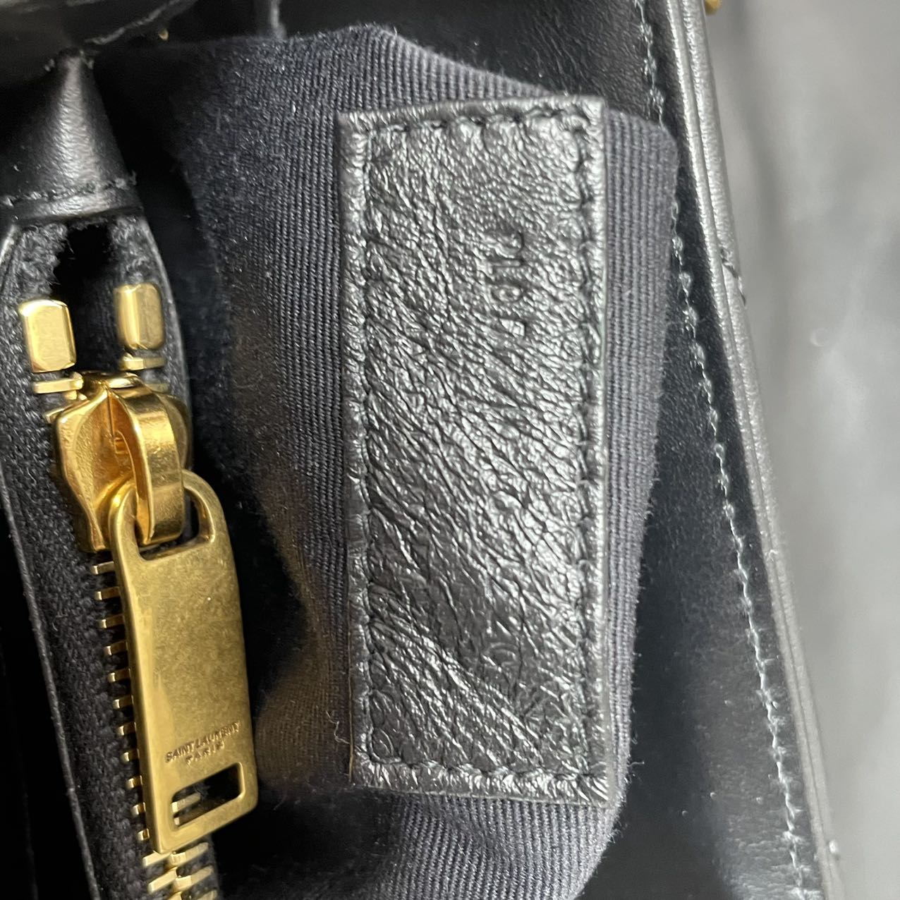 Saint Laurent Loulou Medium Black 2020