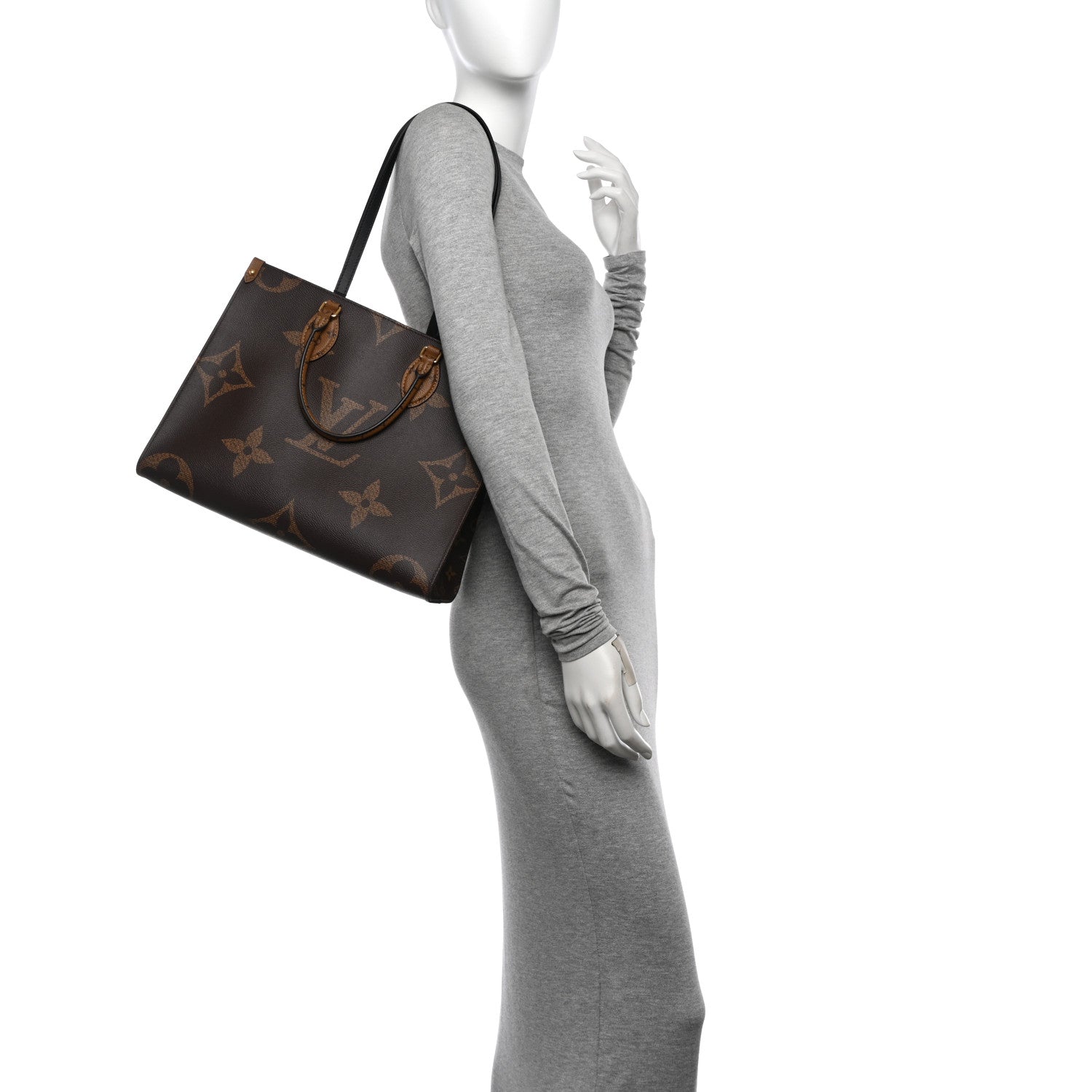 Reverse Monogram Giant Onthego MM