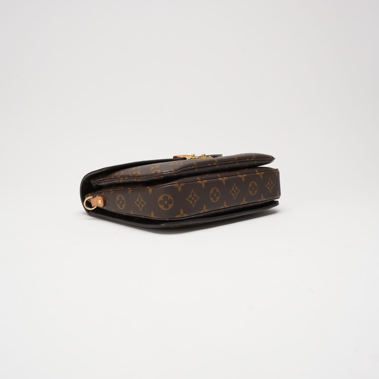 Louis Vuitton Pochette Métis Monogram Canvas 2022
