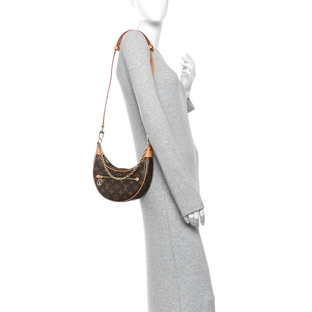 Monogram Loop
