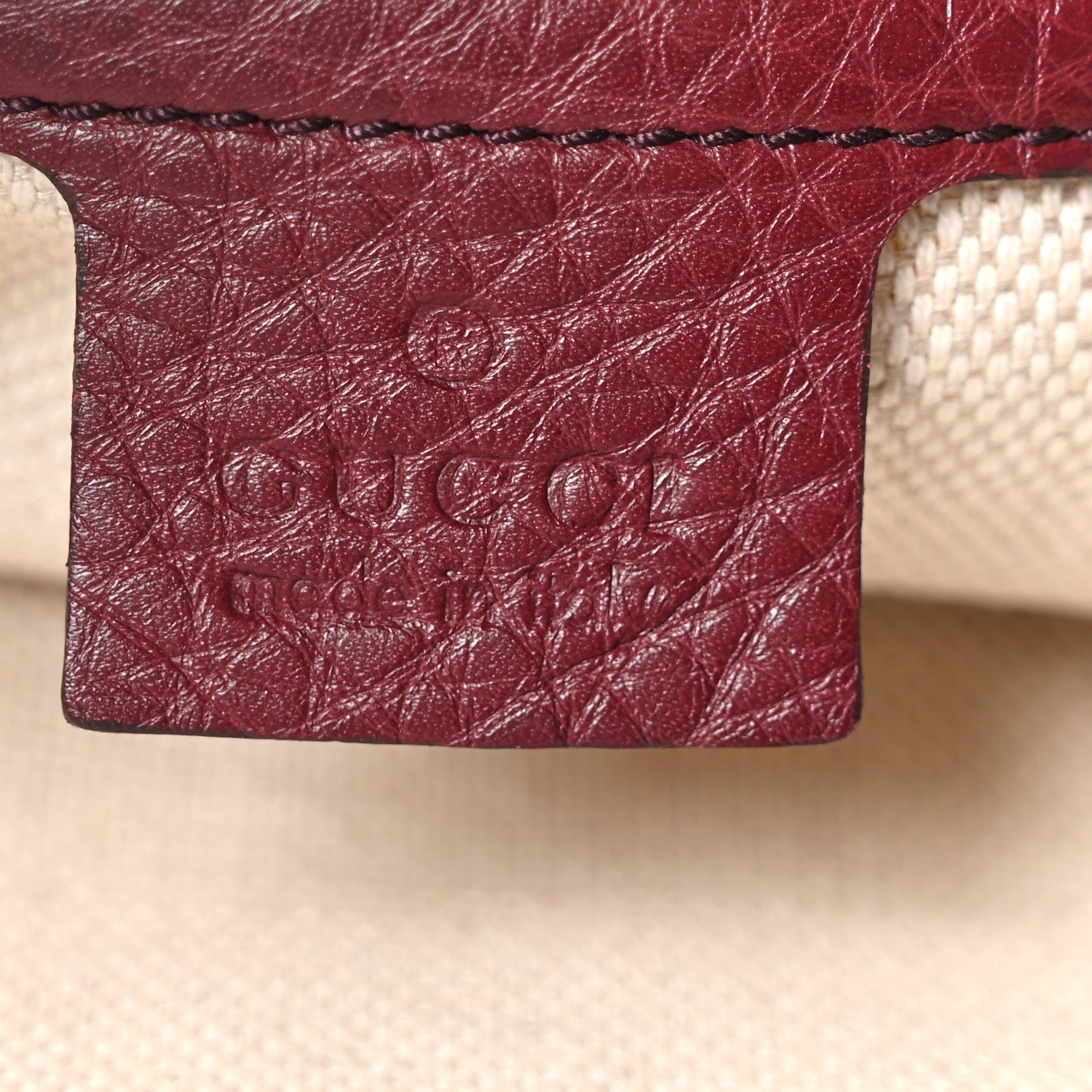 Pebbled Calfskin Medium Soho Hobo Scarlatto
