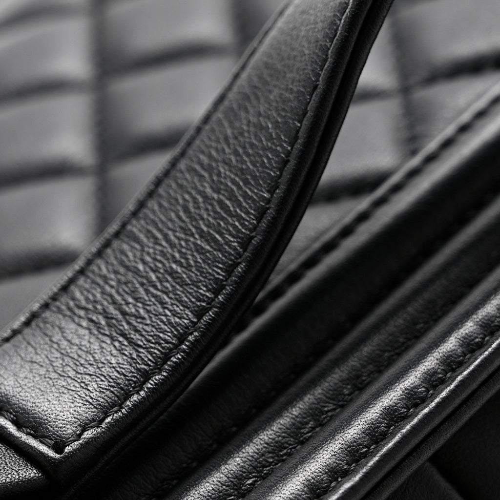 Lambskin Quilted Medium Boy Flap Black