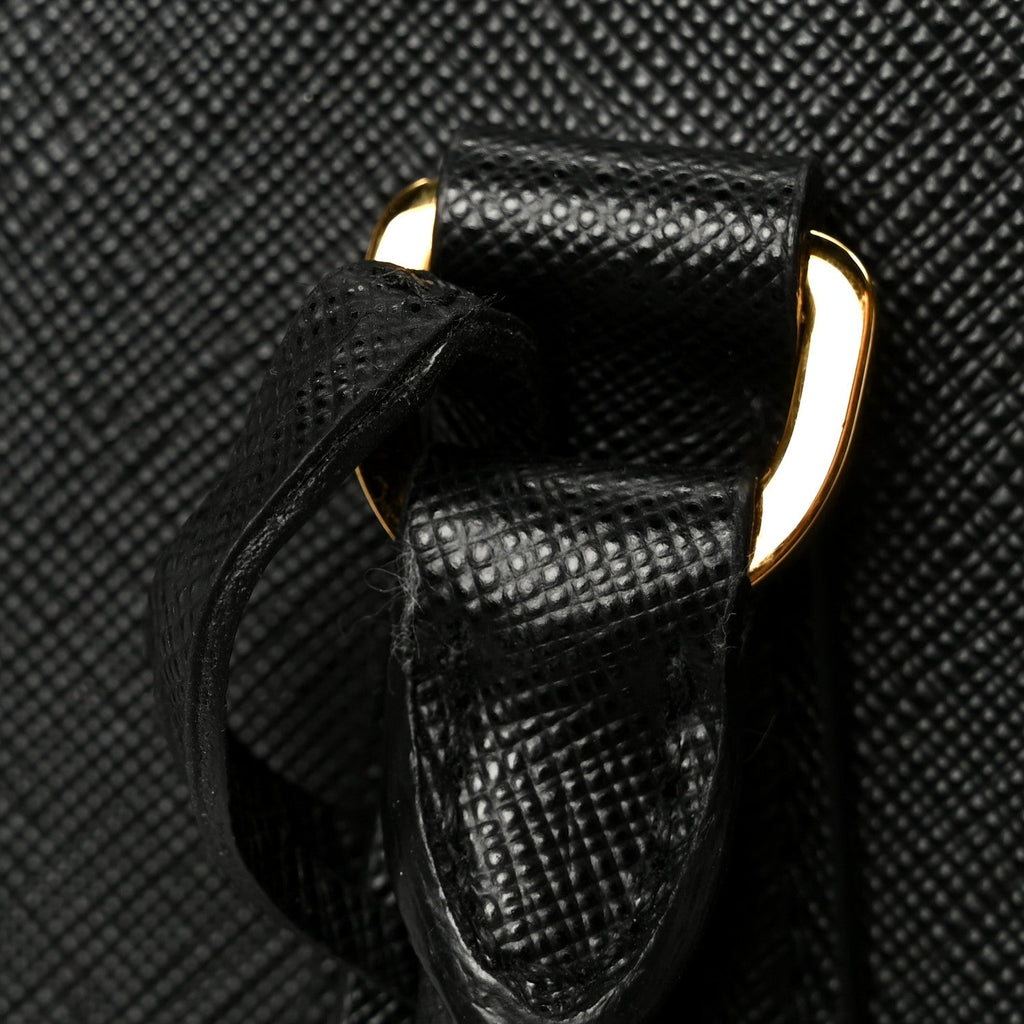 Saffiano Lux Large Galleria Double Zip Tote Black