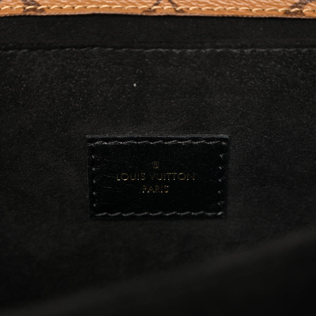 Reverse Monogram Pochette Metis