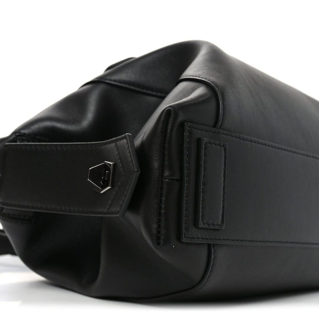 Smooth Calfskin Small Soft Antigona Black