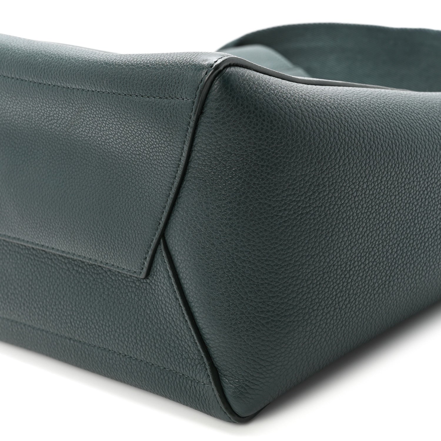 Soft Grained Calfskin Sangle Bucket Bag Amazone