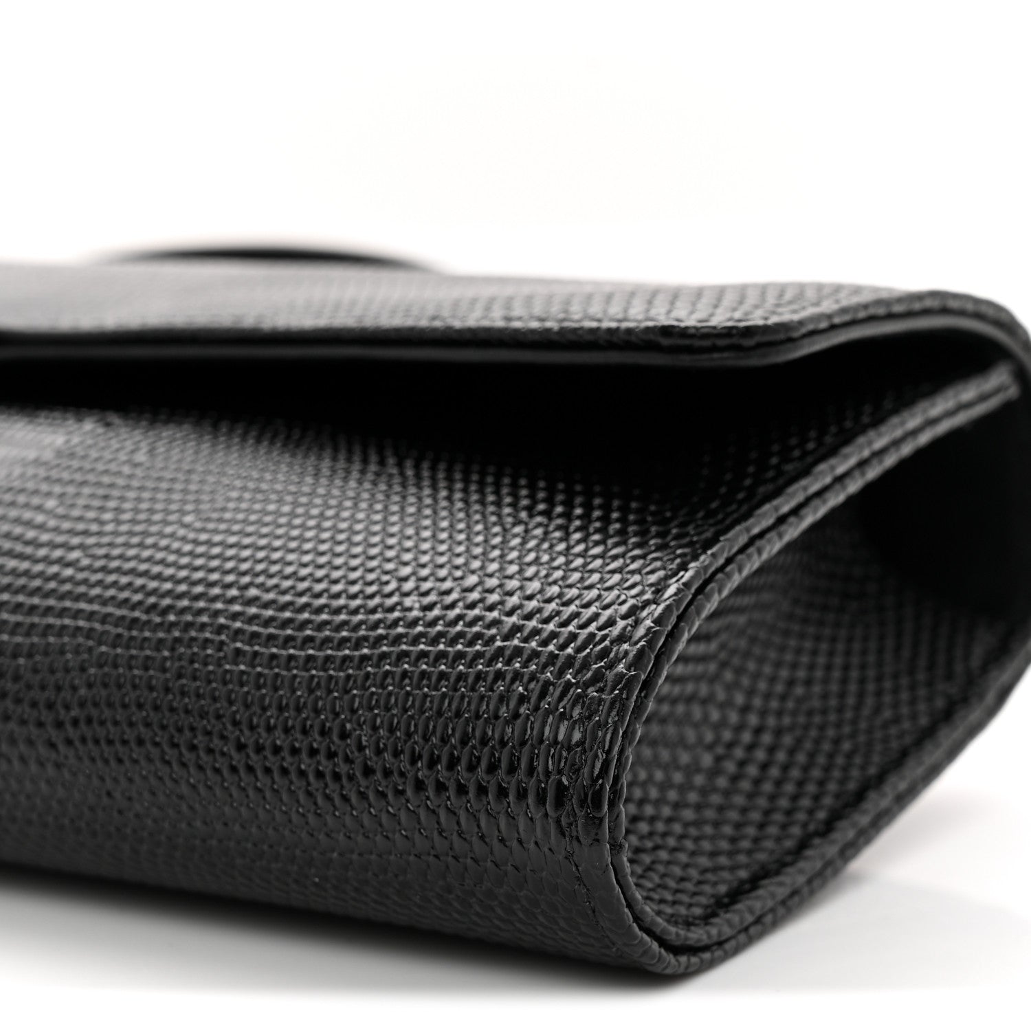 Lizard Calfskin Embossed Clutch With Chain Black
