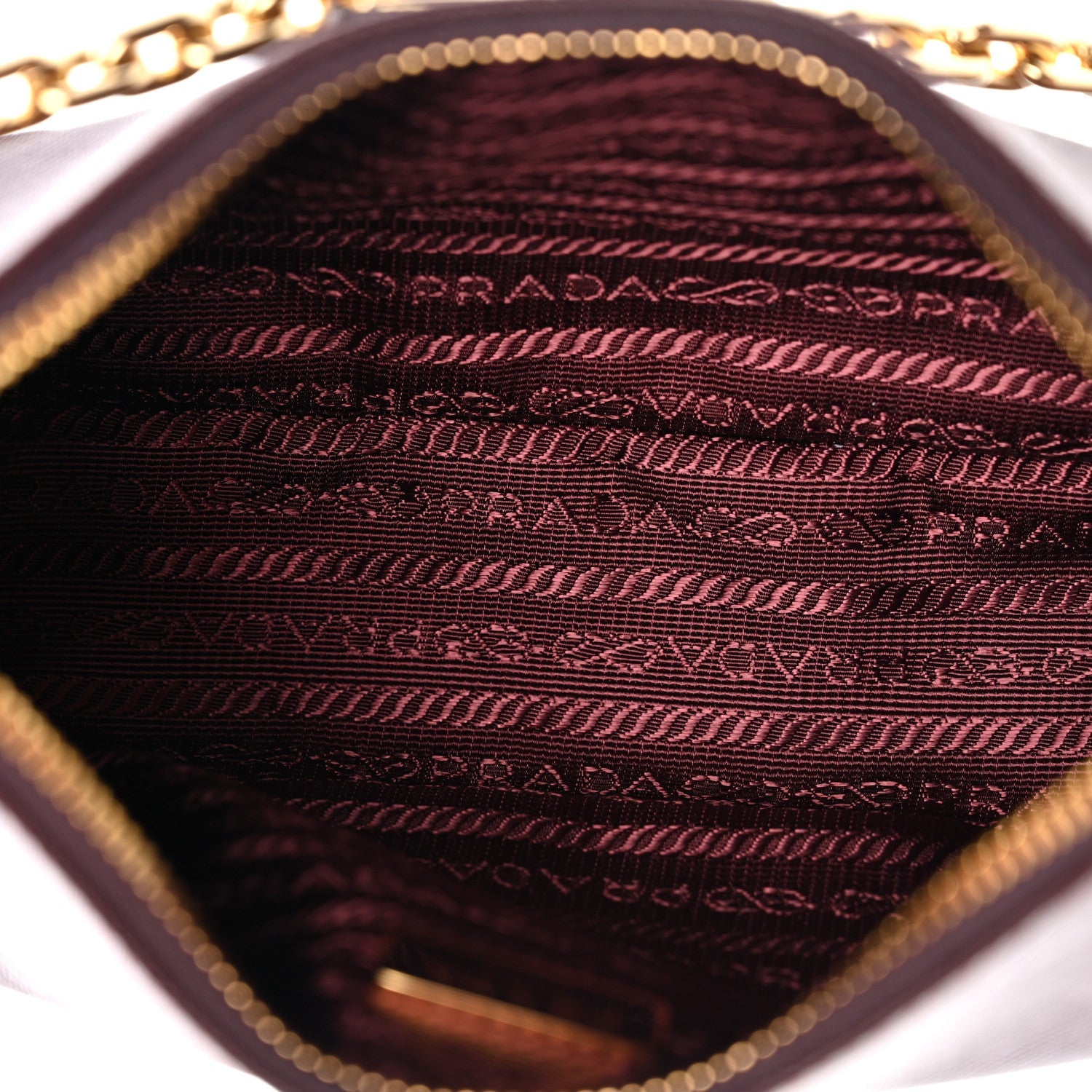 Saffiano Lux Re-Edition 2005 Shoulder Bag Bordeaux