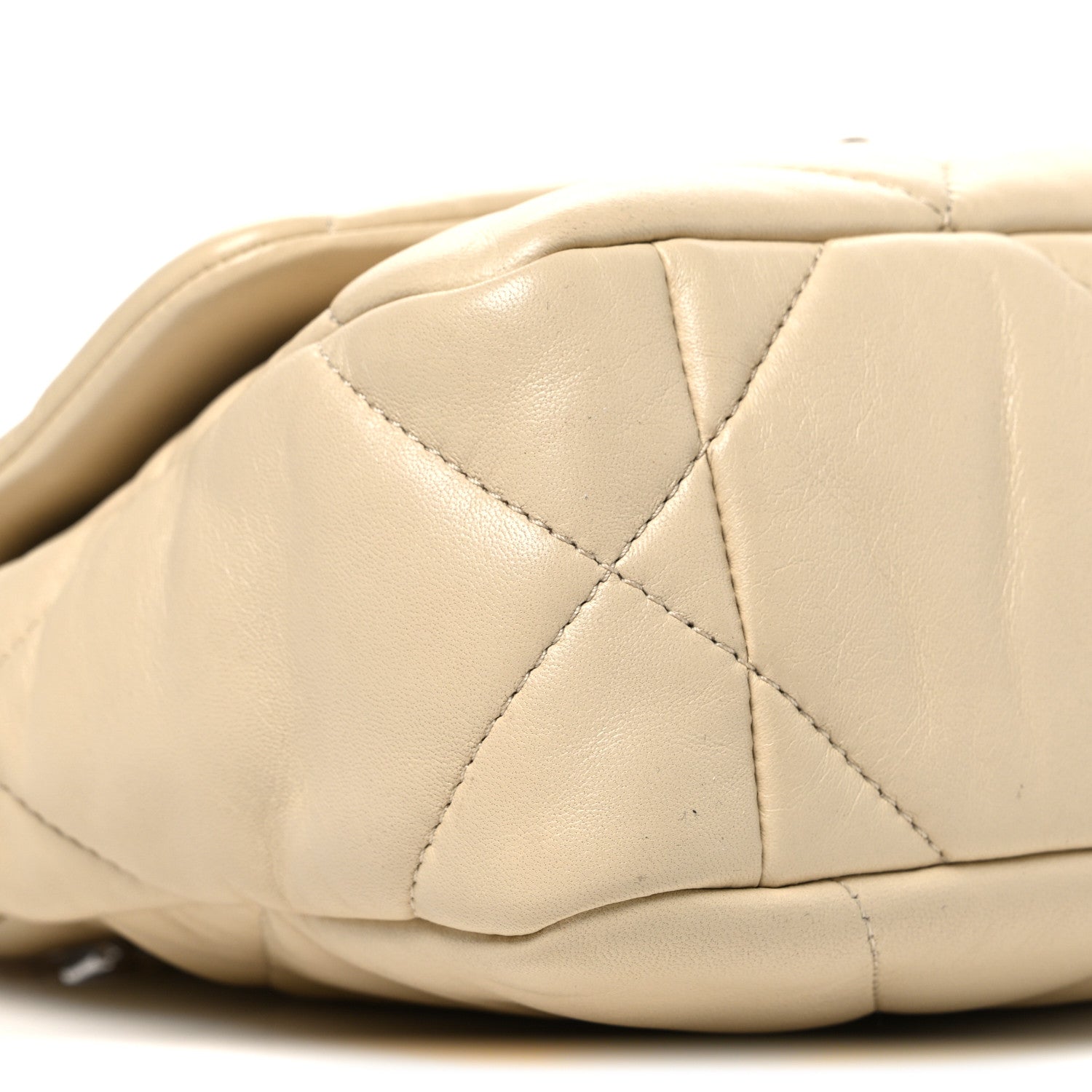Lambskin Quilted Medium Chanel 19 Flap White White