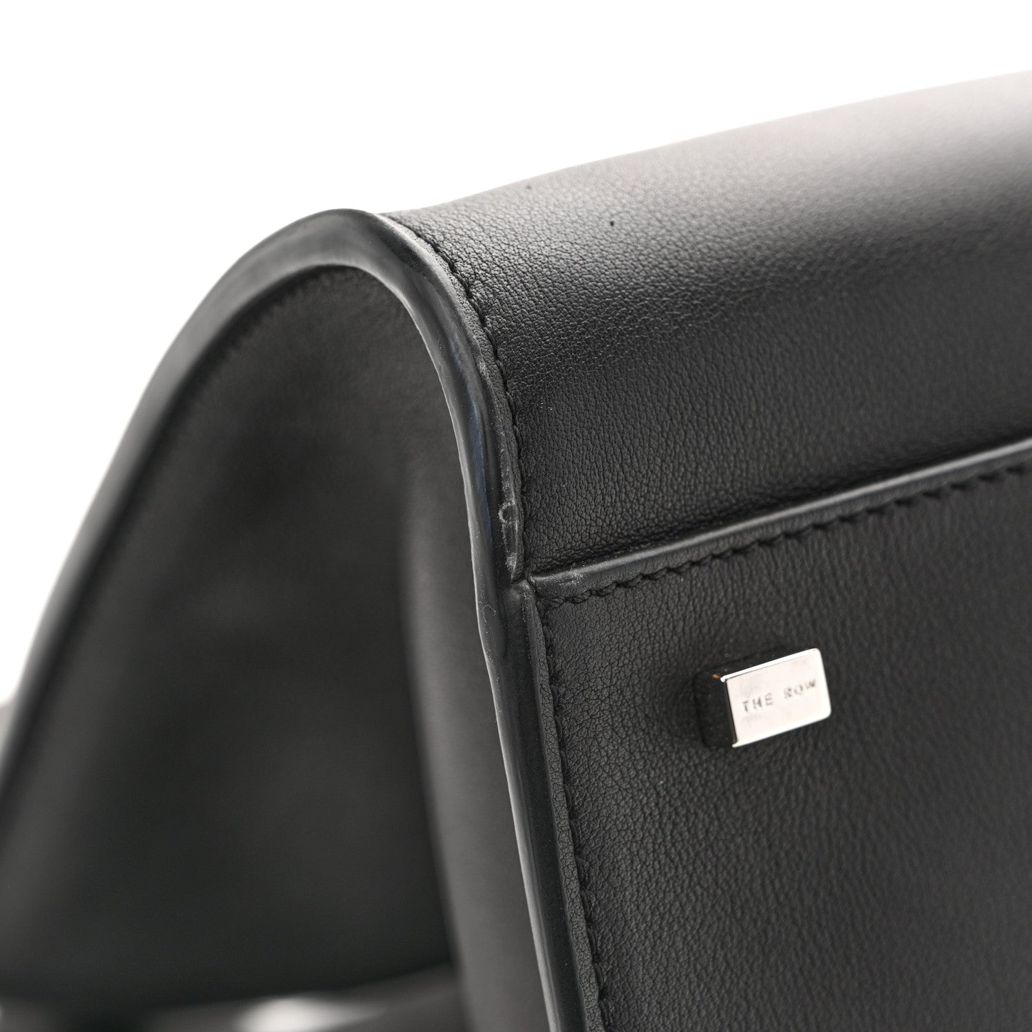 Polished Saddle Calfskin Soft Margaux 17 Black