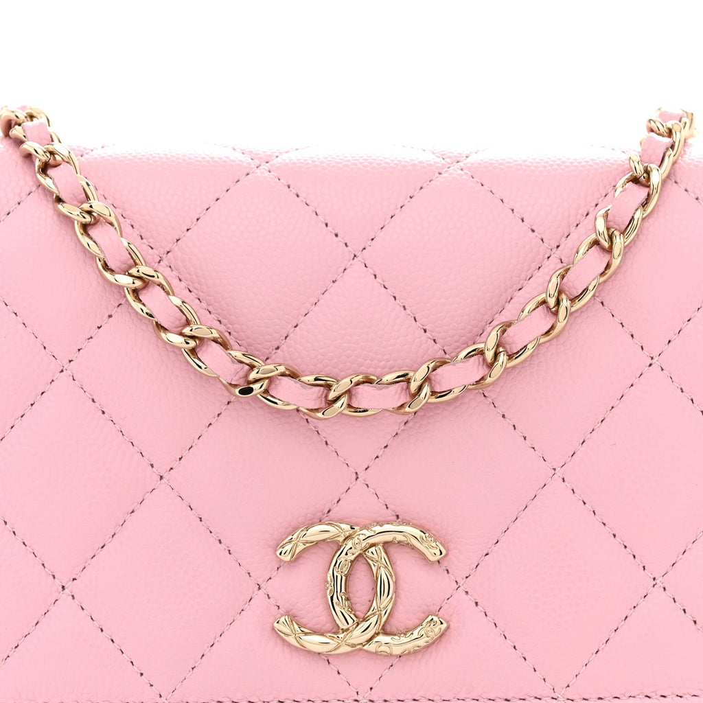 Caviar Quilted Textured CC Wallet on Chain WOC Light Pink