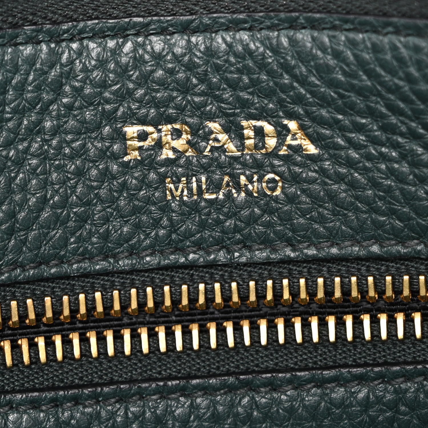 Vitello Phenix Zip Crossbody Bag Smeraldo