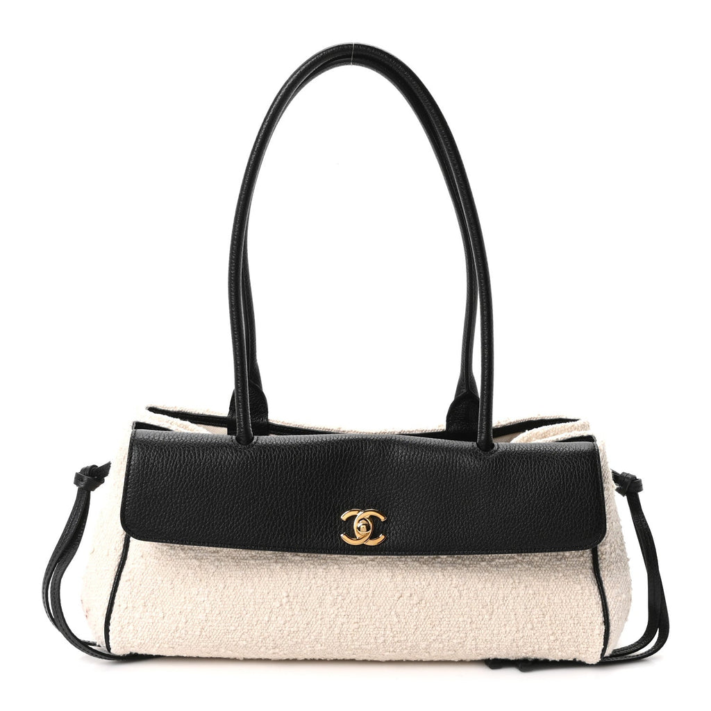 Grained Calfskin Boucle Urban Essentials Small Shopping Bag Ecru Black