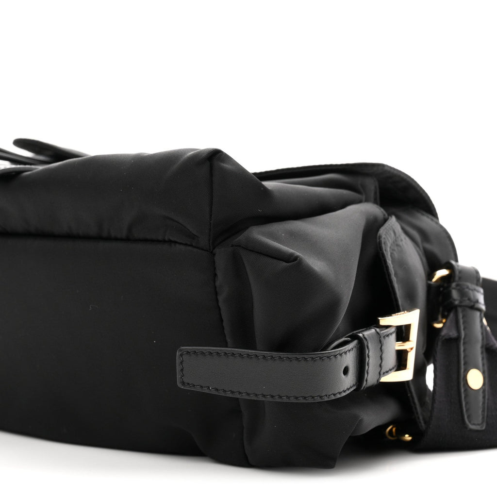 Re-Nylon Medium Explore Shoulder Bag Black