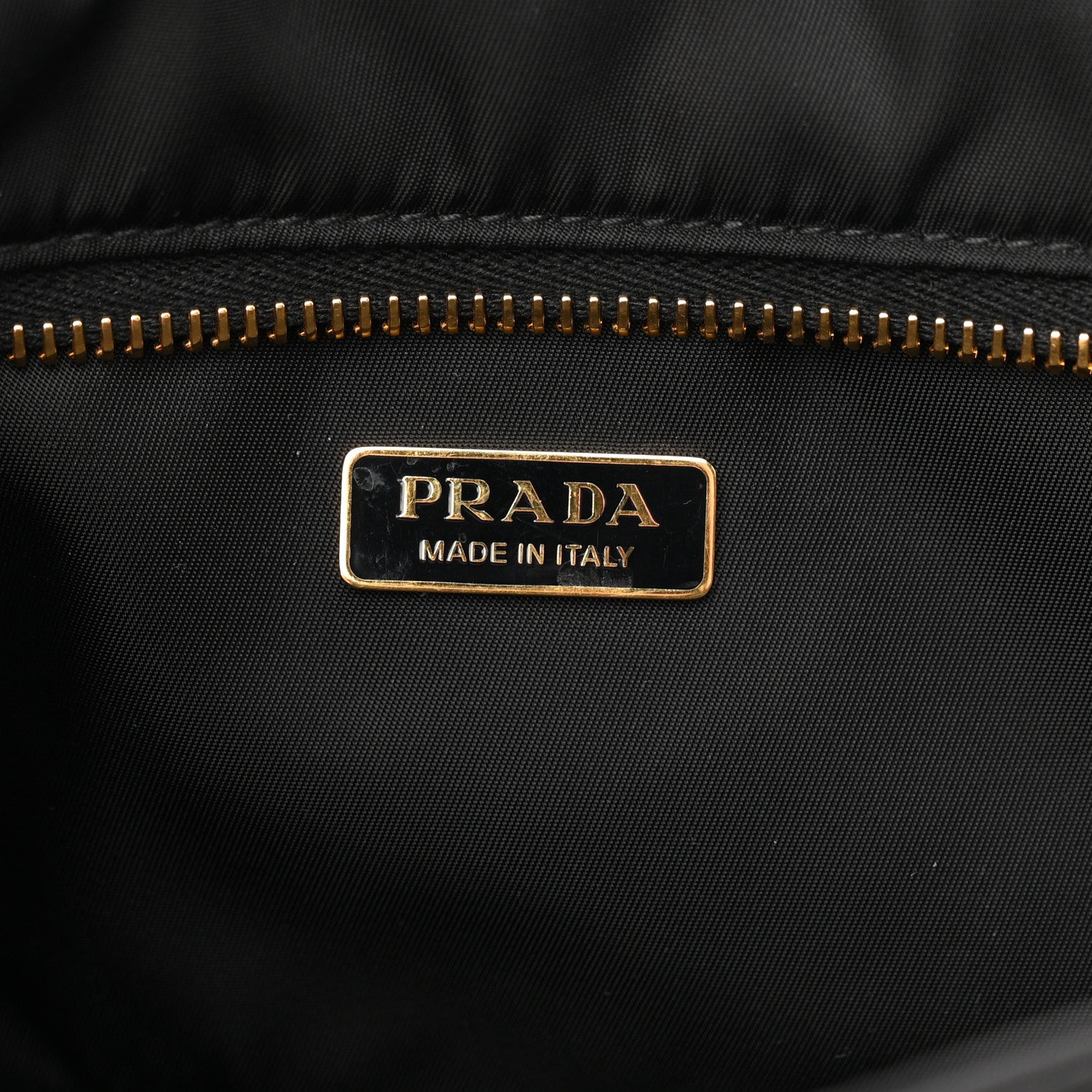 Re-Nylon Medium Explore Shoulder Bag Black