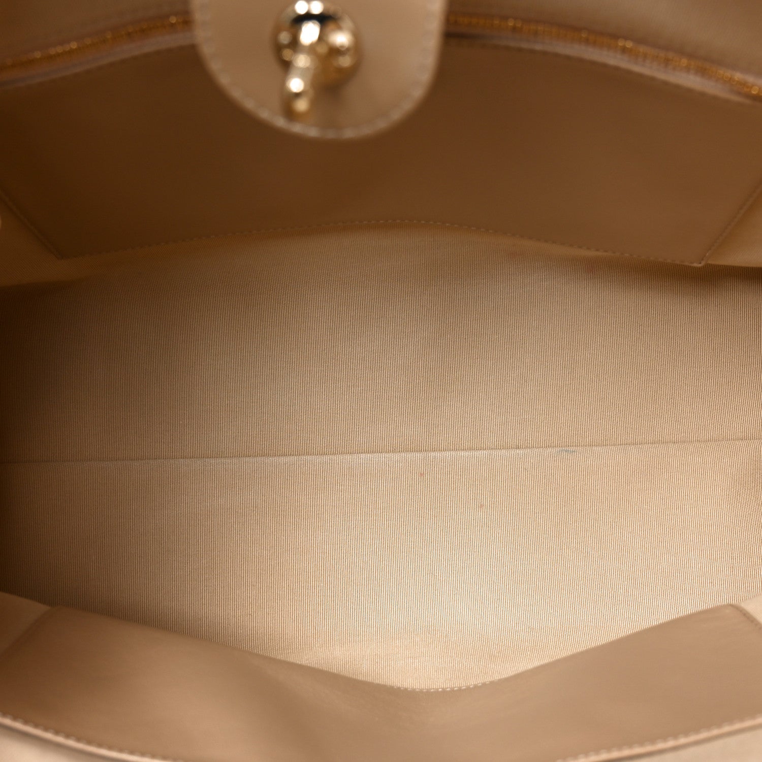 Shiny Crumpled Calfskin Quilted Large 31 Shopping Bag Beige