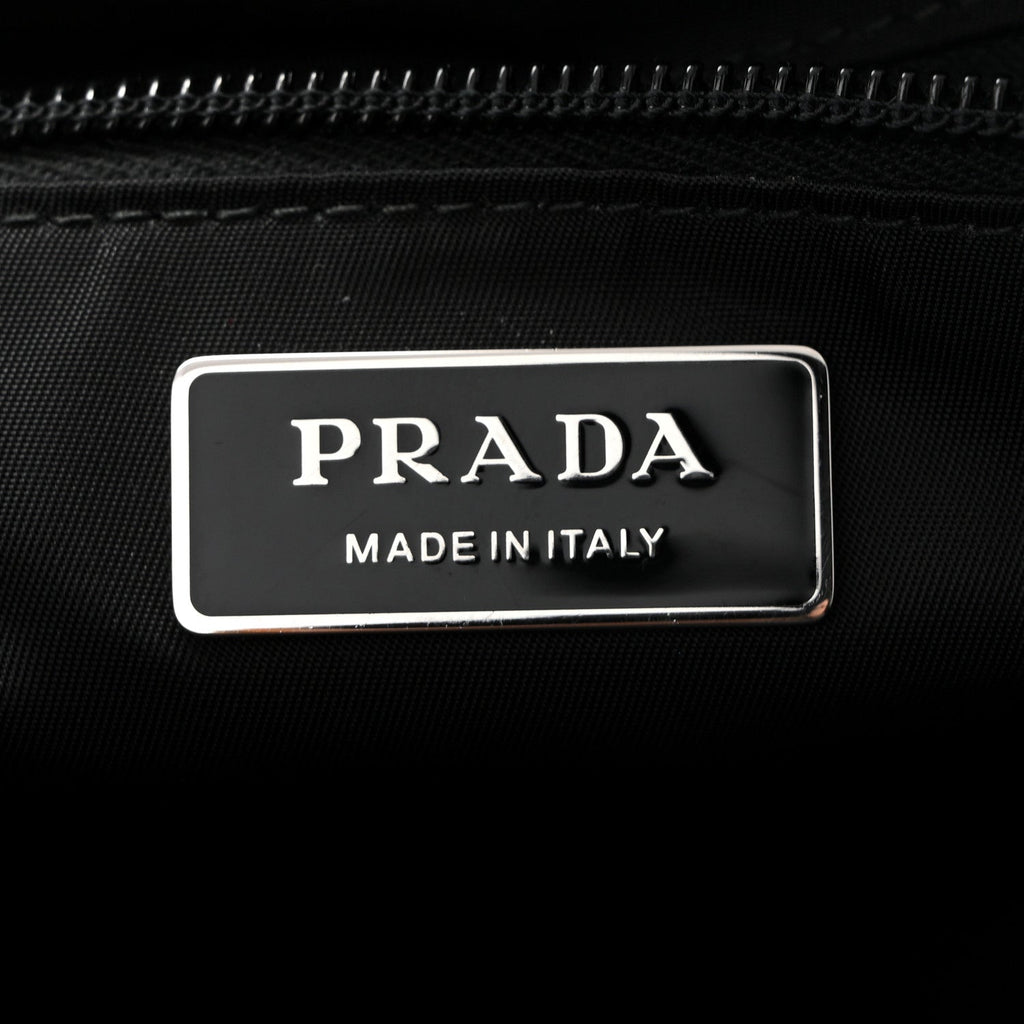 Re-Nylon Padded Medium Traveller Black
