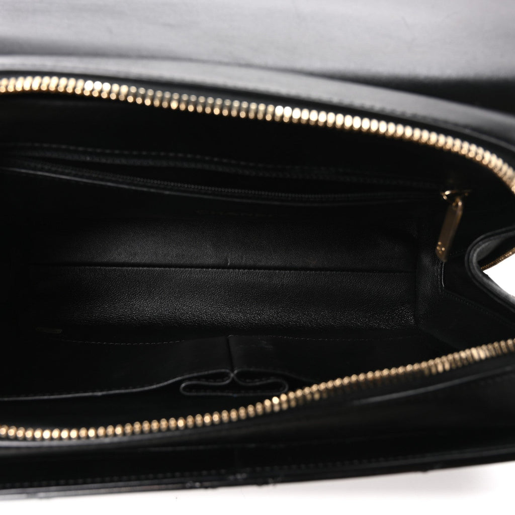 Calfskin Chevron Quilted Medal Flap Black