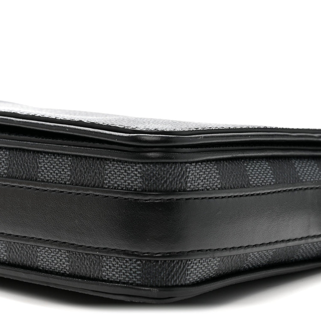 Damier Graphite 3D Studio Messenger