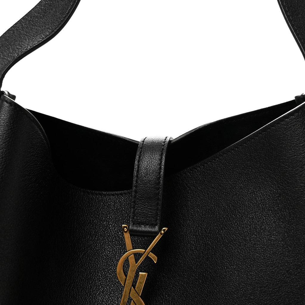 Supple Calfskin Large Le 5 A 7 Soft Hobo  Black