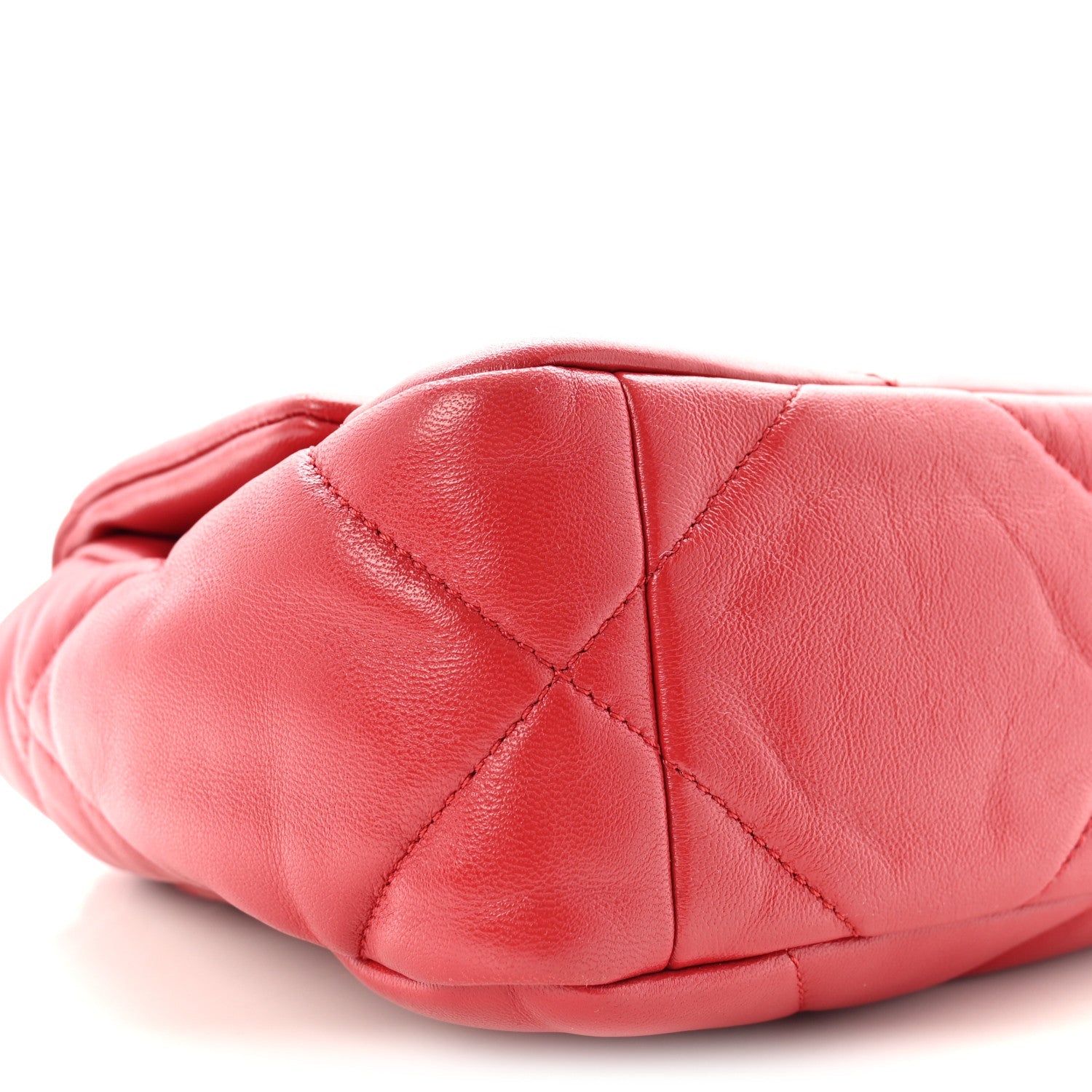 Lambskin Quilted Medium Chanel 19 Flap Red