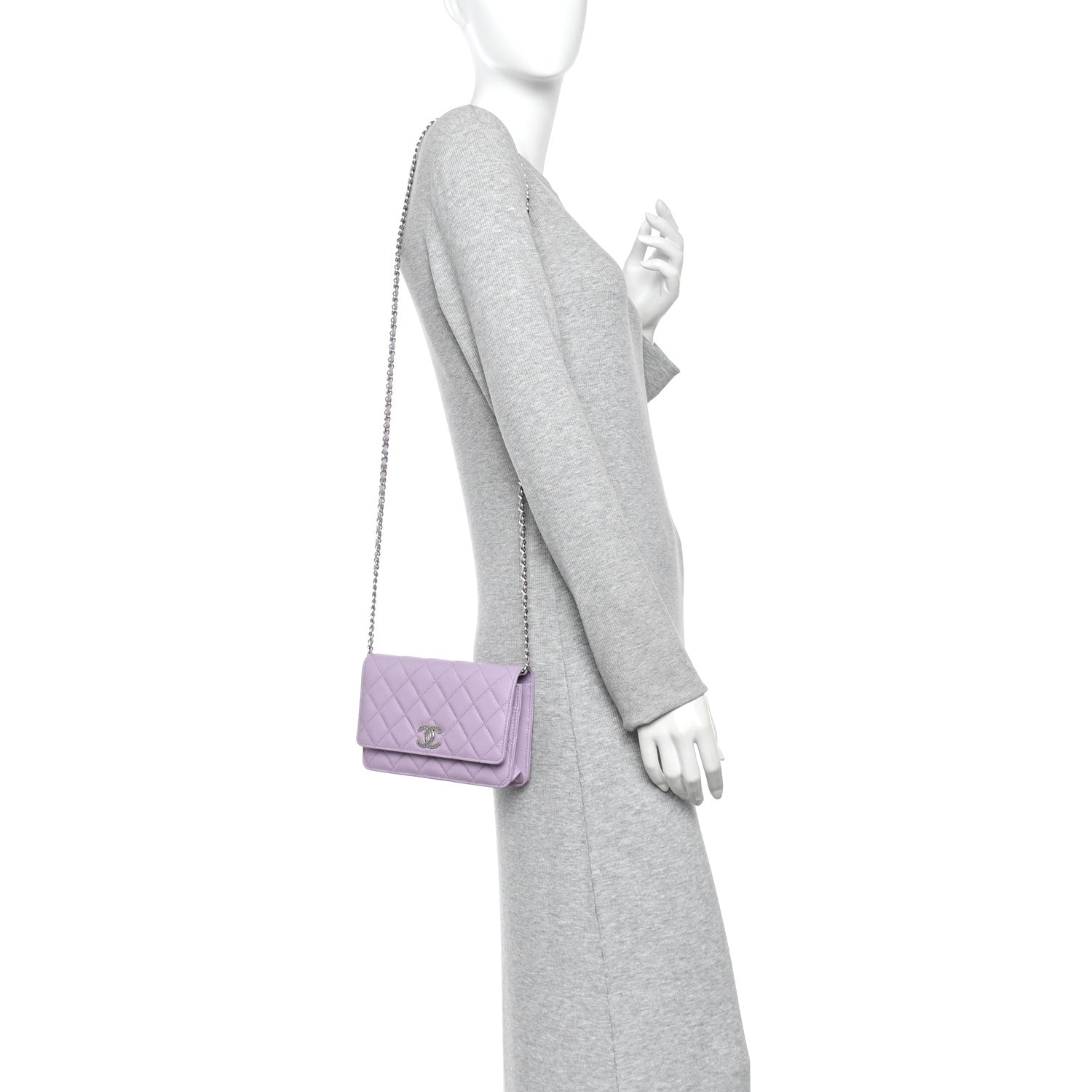 Caviar Quilted CC Logo Wallet on Chain WOC Purple