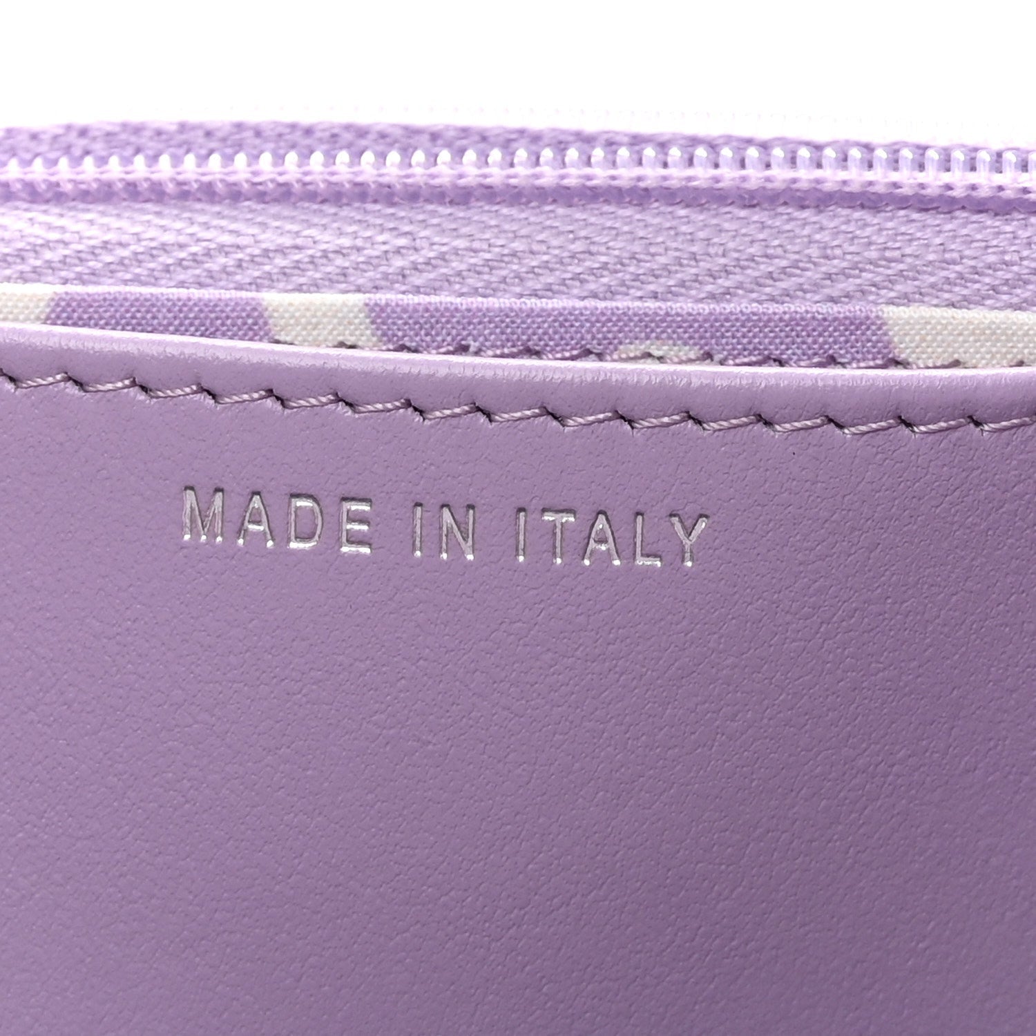 Caviar Quilted CC Logo Wallet on Chain WOC Purple