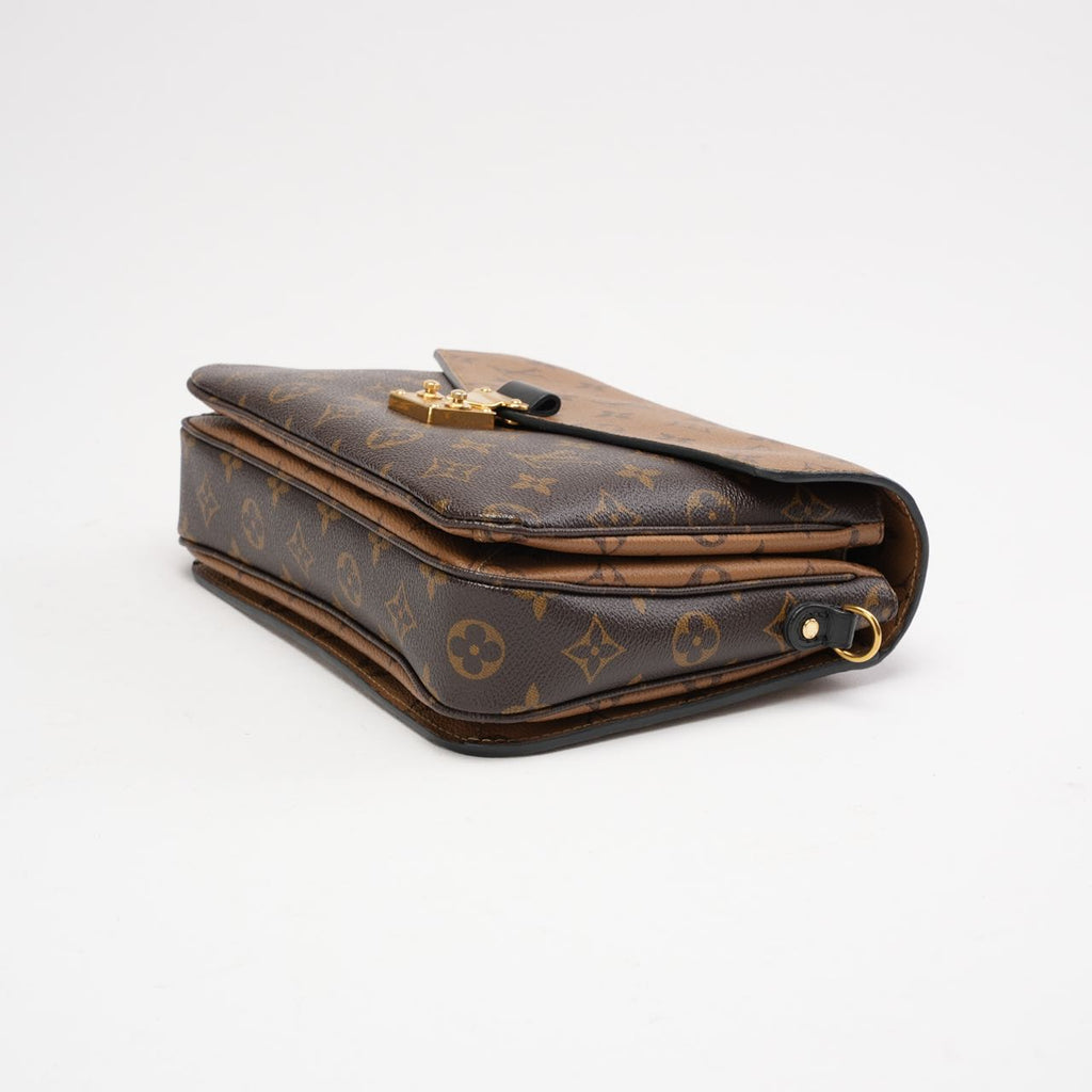 Louis Vuittion Pochette Métis Monogram Reverse Canvas 2016