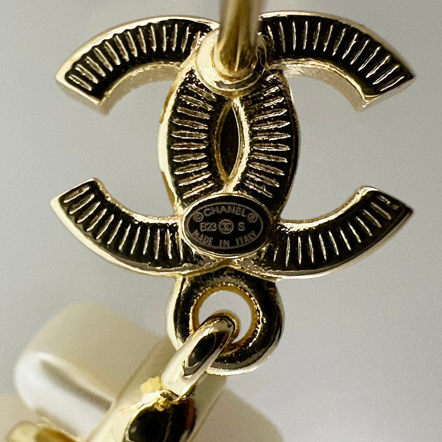 CHANEL Earring