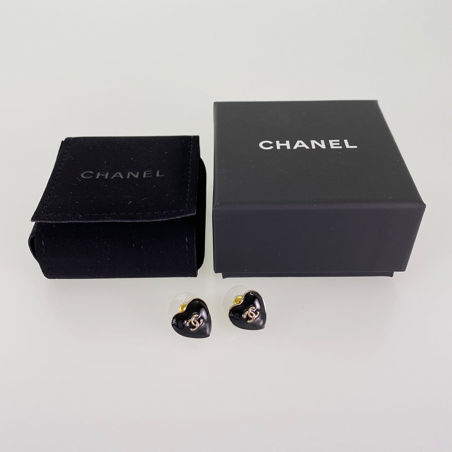 CHANEL Earring