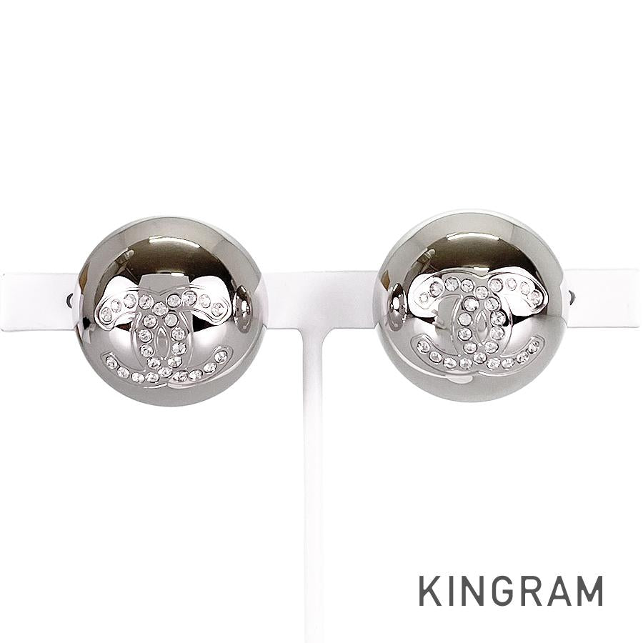 CHANEL Earring