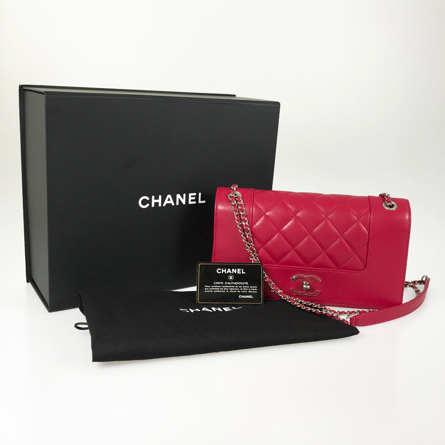 CHANEL Mademoiselle Shoulder bag