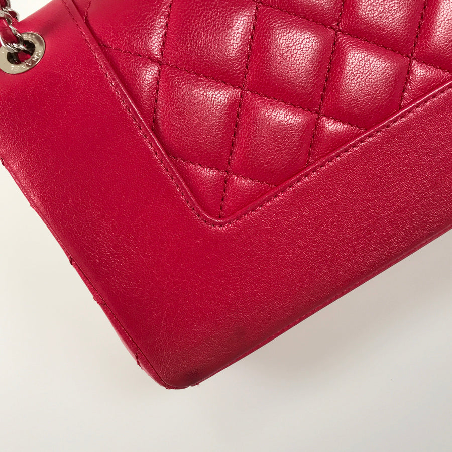 CHANEL Mademoiselle Shoulder bag