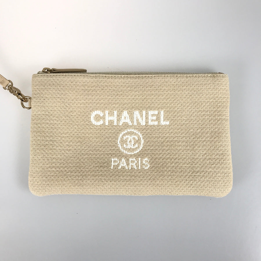 CHANEL Deauville MM Shoulder bag