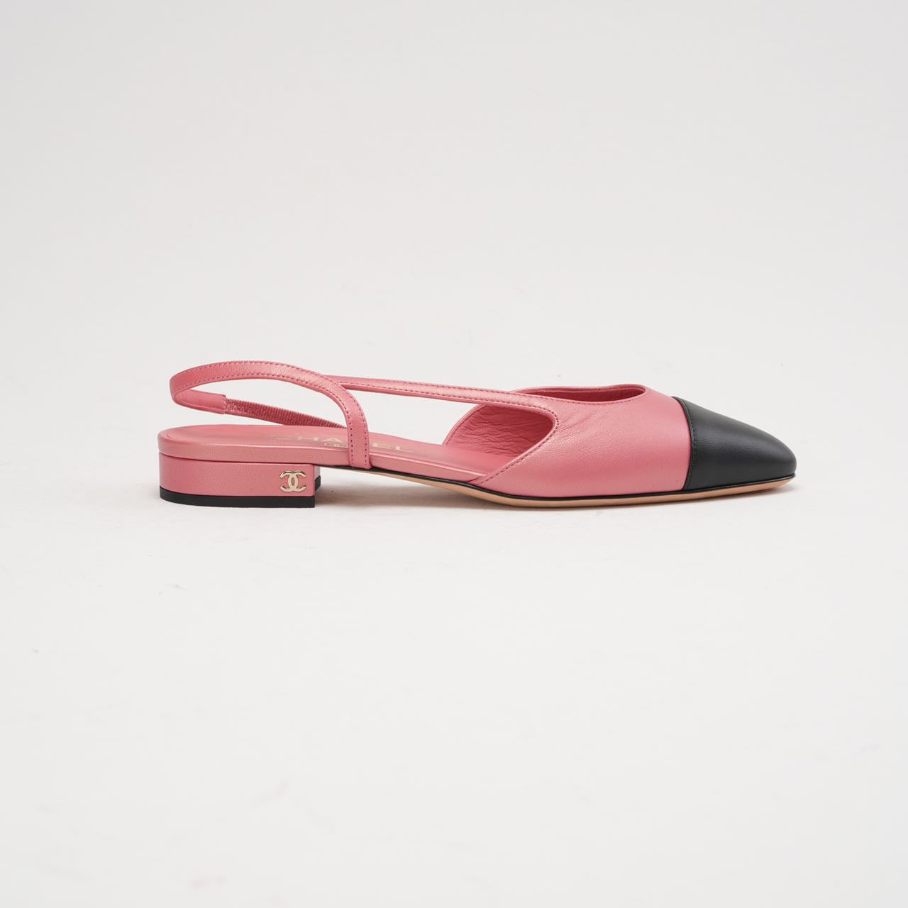 Chanel Pink / Black CC Logo Slingback Flats Size 38.5
