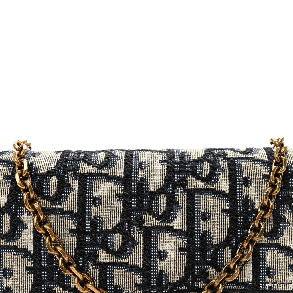 Oblique Saddle Chain Long Wallet Blue