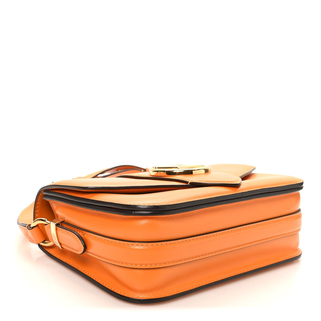 Smooth Calfskin LV Pont 9 Summer Gold