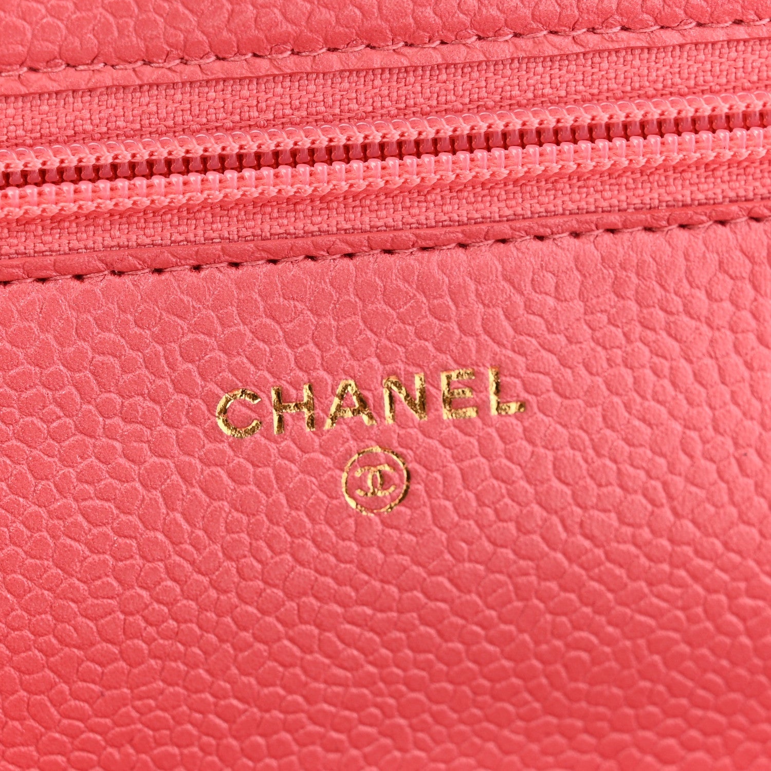 Caviar Quilted Wallet on Chain WOC Pink