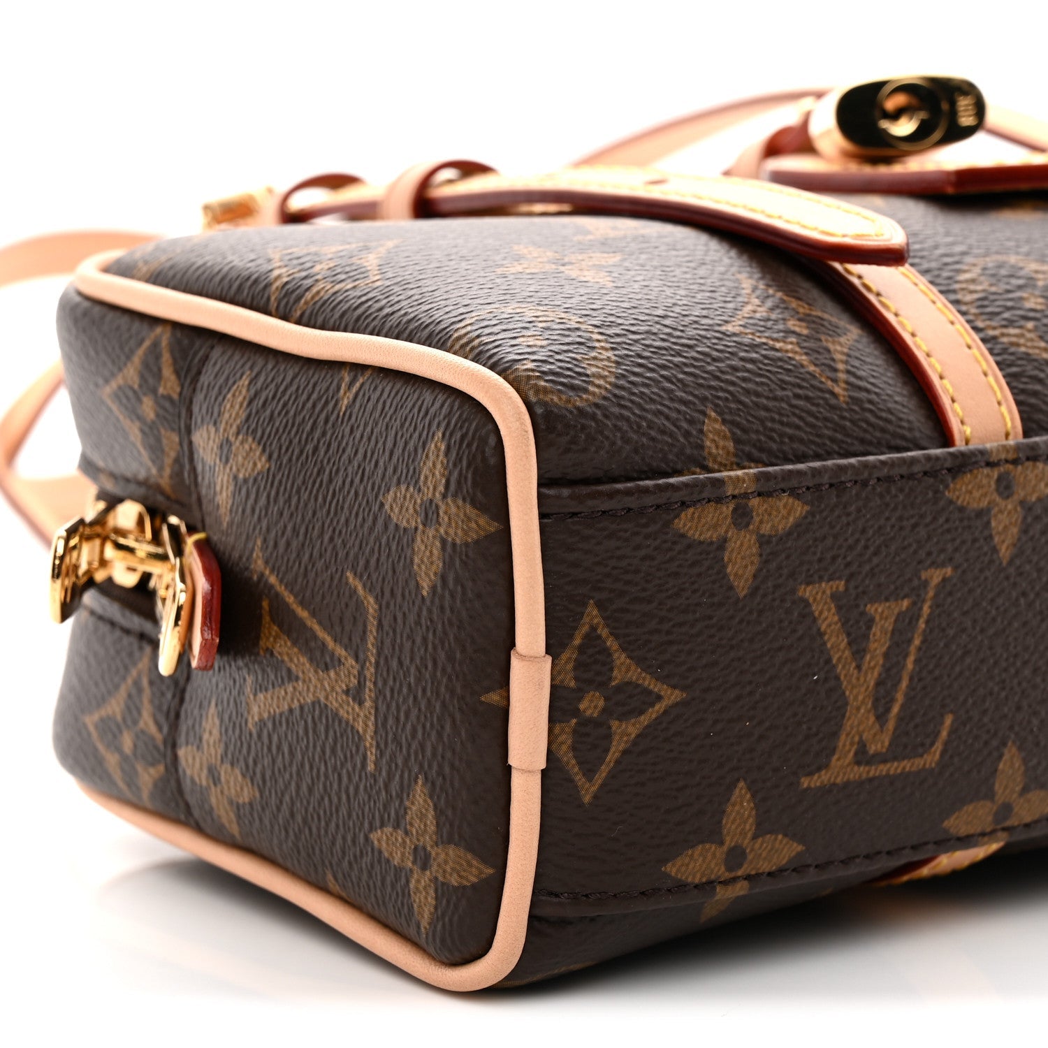 Monogram Hang On